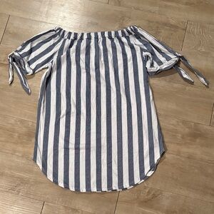 Stripped Off The Shoulder Mini Beach Dress PTP 19” Medium